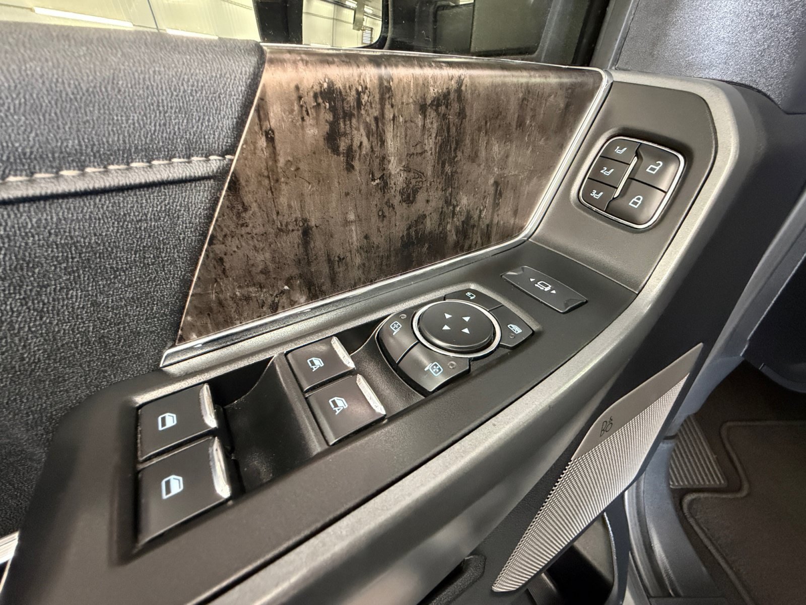 Used 2024 Ford F250 Lariat w/ FX4 Off-Road Package AWD/4WD image 27