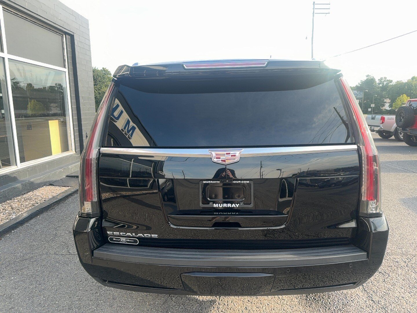 Used 2018 Cadillac Escalade ESV Luxury AWD/4WD image 7