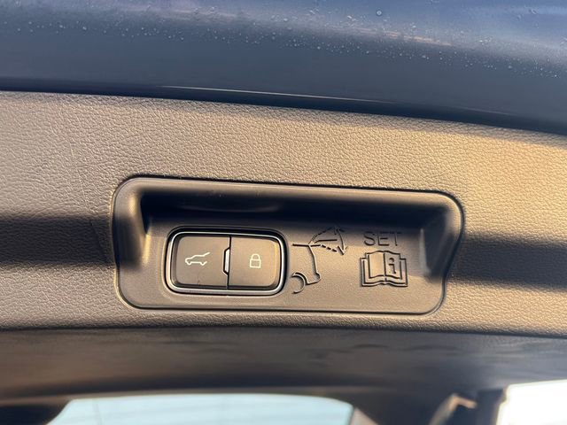 Used 2026 Ford Explorer Active w/ Active Comfort Package AWD/4WD image 5