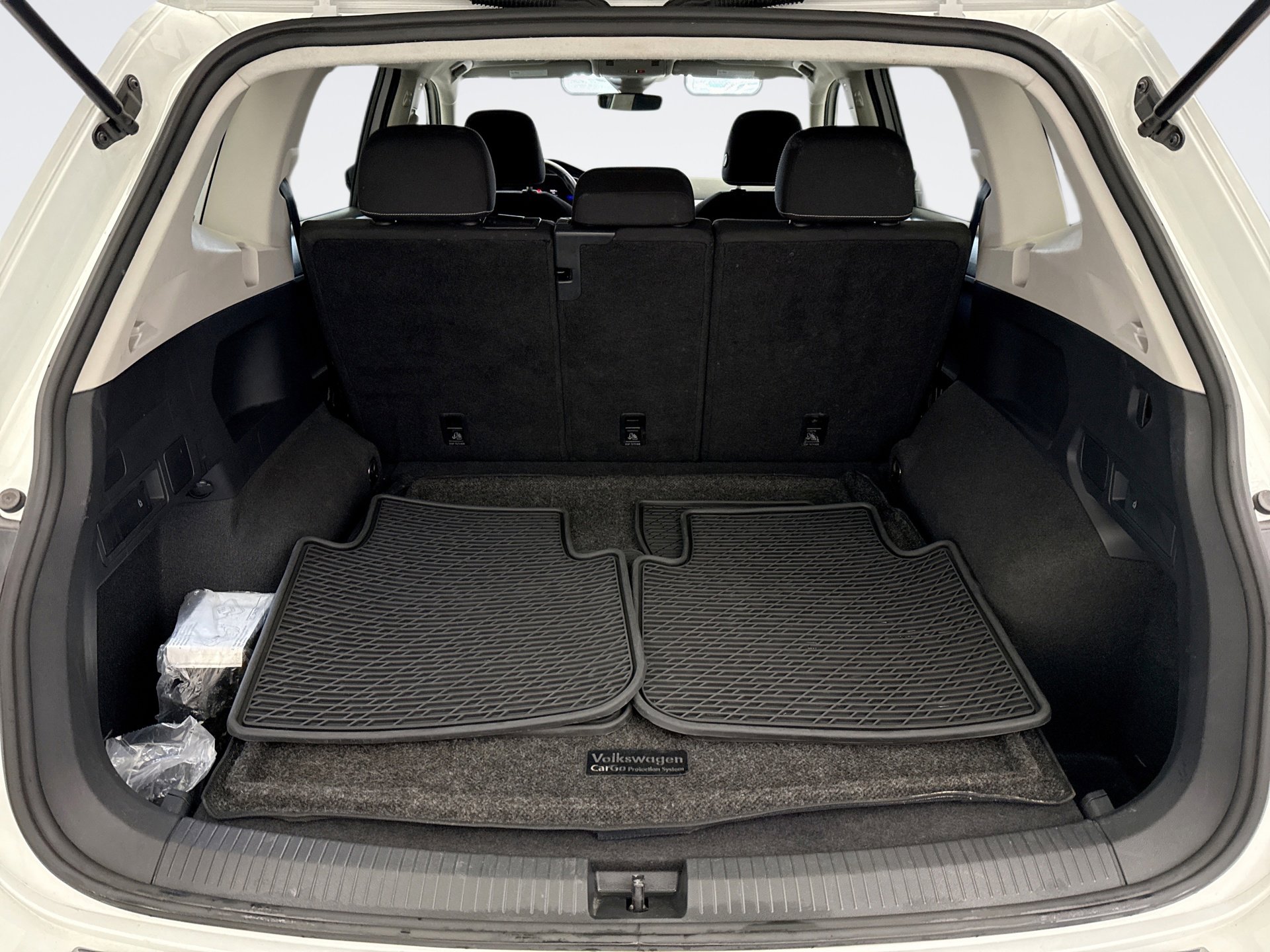 Used 2024 Volkswagen Tiguan S image 20