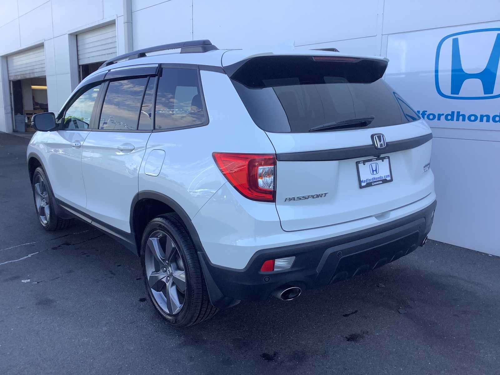 Certified 2021 Honda Passport Touring image 4