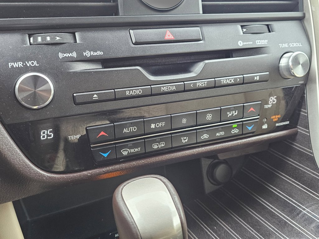 Used 2016 Lexus RX 450h AWD w/ Luxury Package image 8