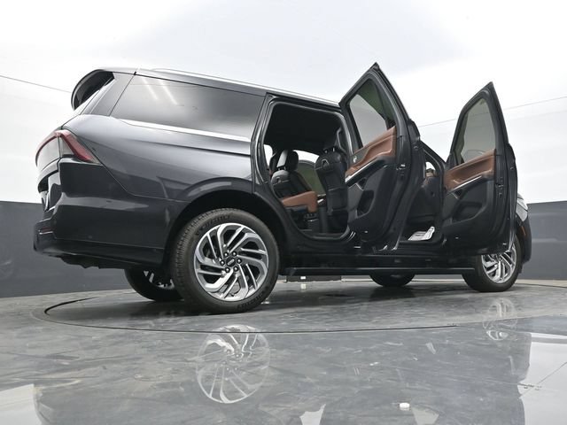 Used 2025 Lincoln Navigator Reserve AWD/4WD image 59