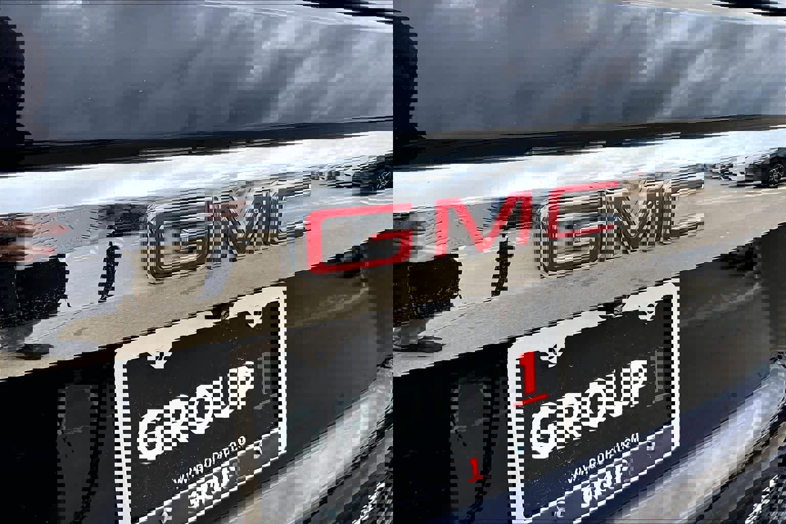 Used 2022 GMC Yukon XL SLT image 30