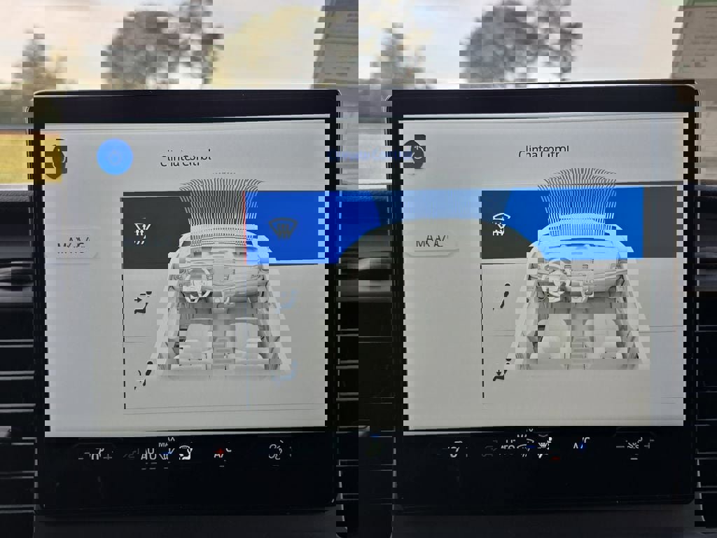 New 2026 Ford Transit 250 148 Medium Roof image 20