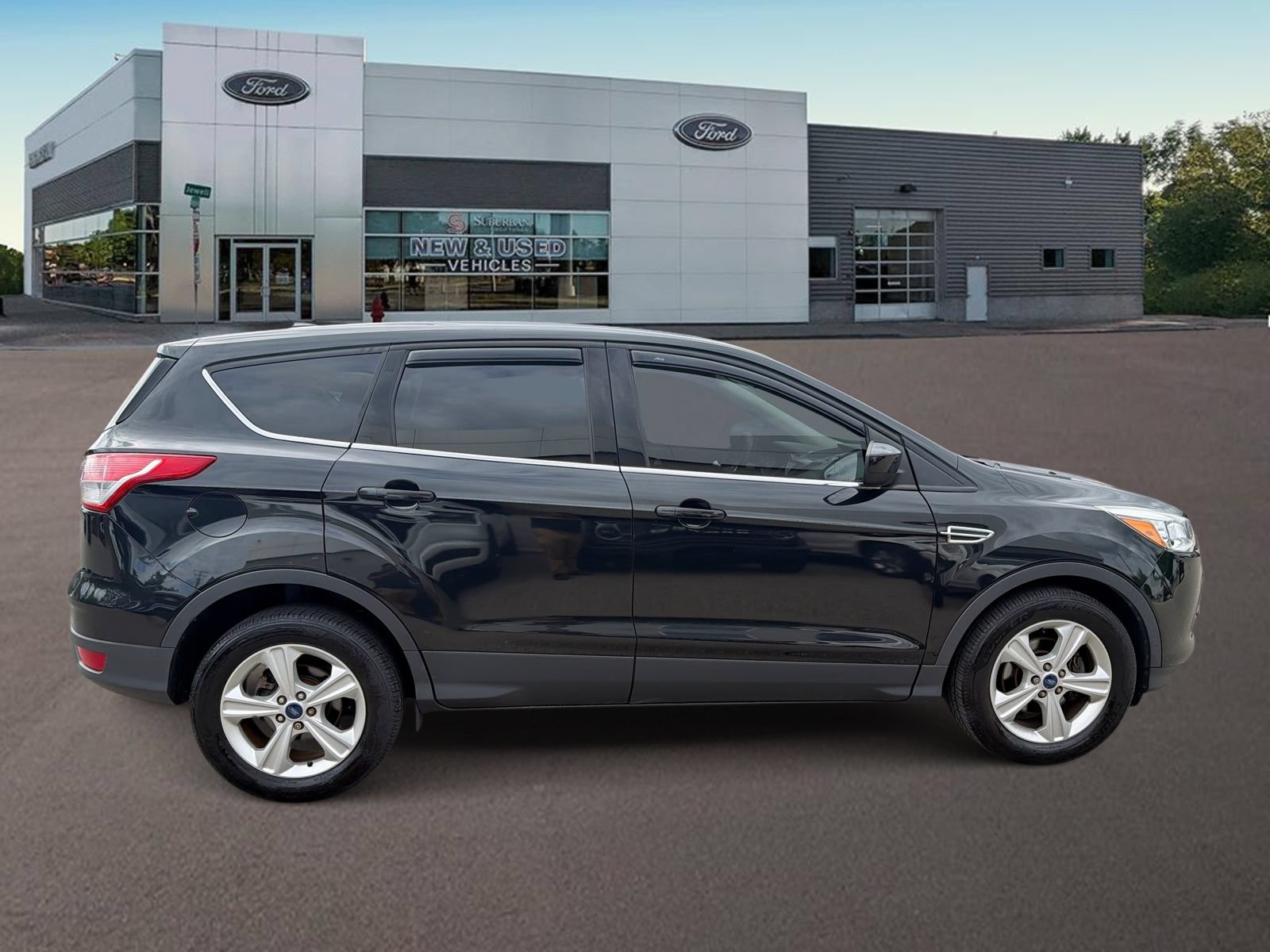 Used 2015 Ford Escape SE FWD image 11