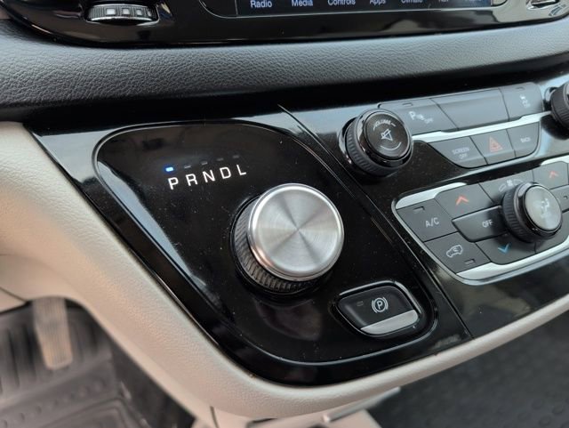 Used 2017 Chrysler Pacifica Touring-L Plus w/ Tire & Wheel Group image 29