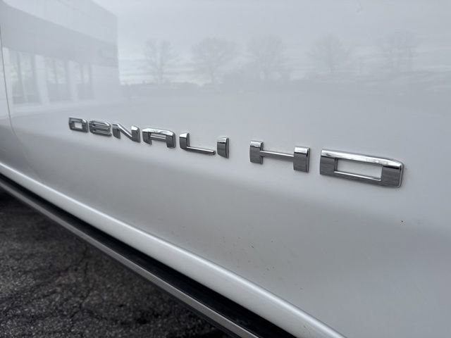 Used 2023 GMC Sierra 3500 Denali w/ Denali Ultimate Package image 11