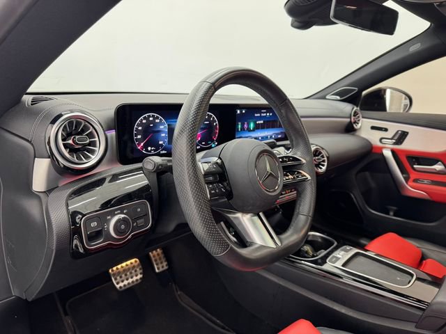 Used 2025 Mercedes-Benz CLA 250 image 32