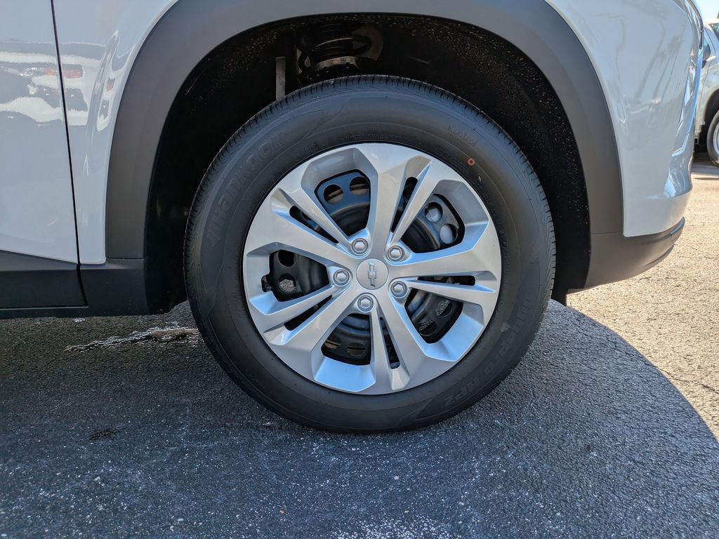 New 2026 Chevrolet Trax LS w/ Driver Confidence Package image 11