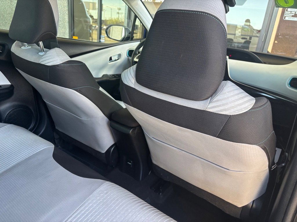 Used 2016 Toyota Prius Four image 25