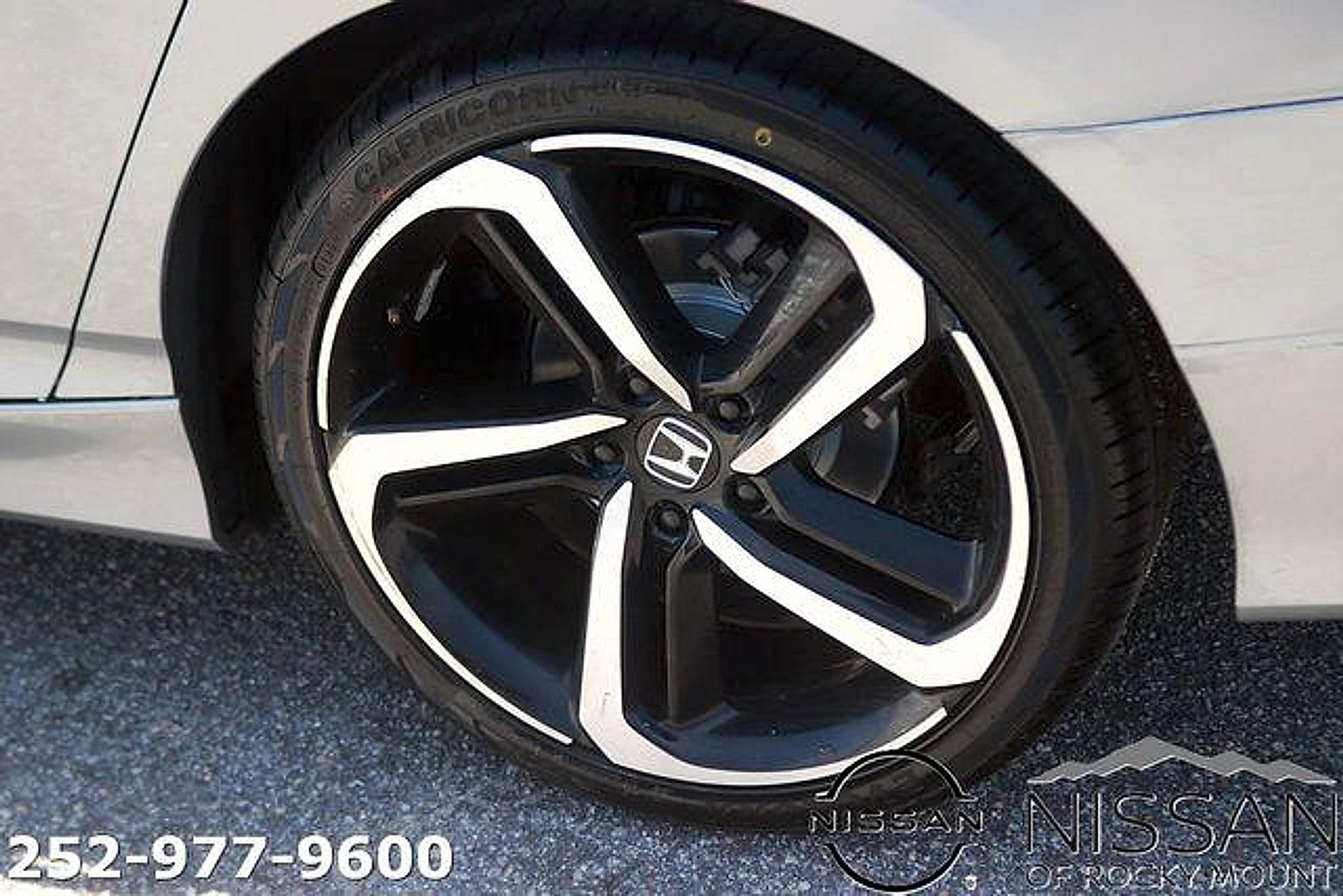 Used 2022 Honda Accord Sport image 8