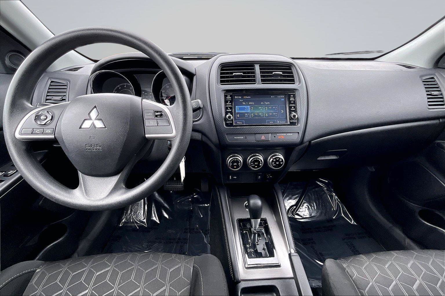 Used 2025 Mitsubishi Outlander Sport AWD image 37