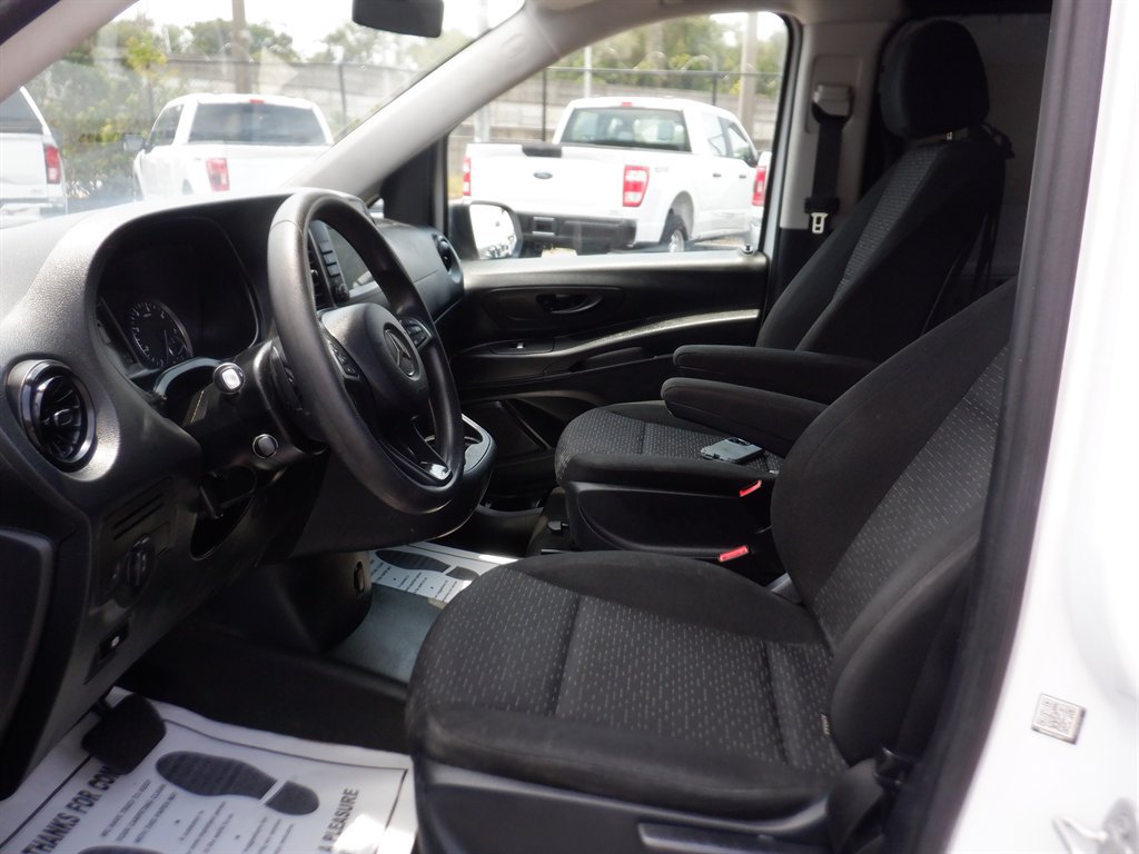 Used 2023 Mercedes-Benz Metris image 11