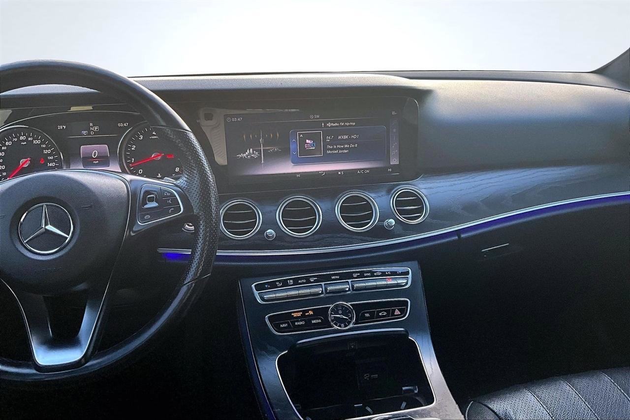 Used 2018 Mercedes-Benz E 300 4MATIC w/ Premium 1 Package image 9