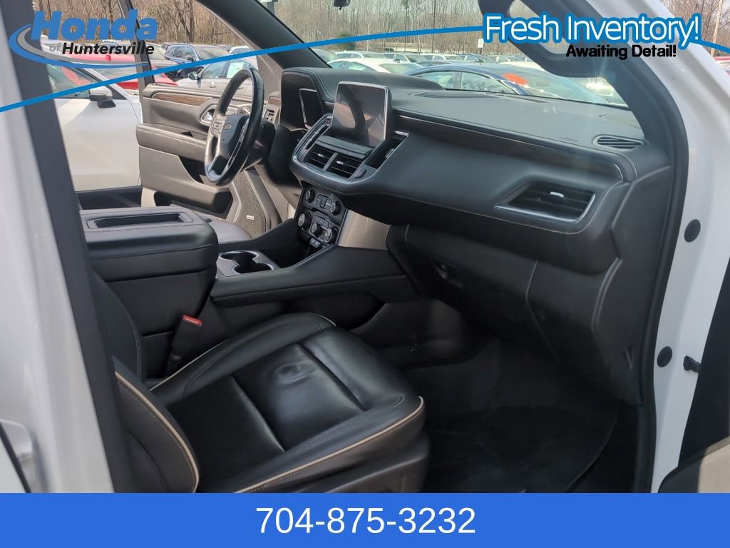 Used 2023 Chevrolet Tahoe Premier w/ Premium Package AWD/4WD image 15