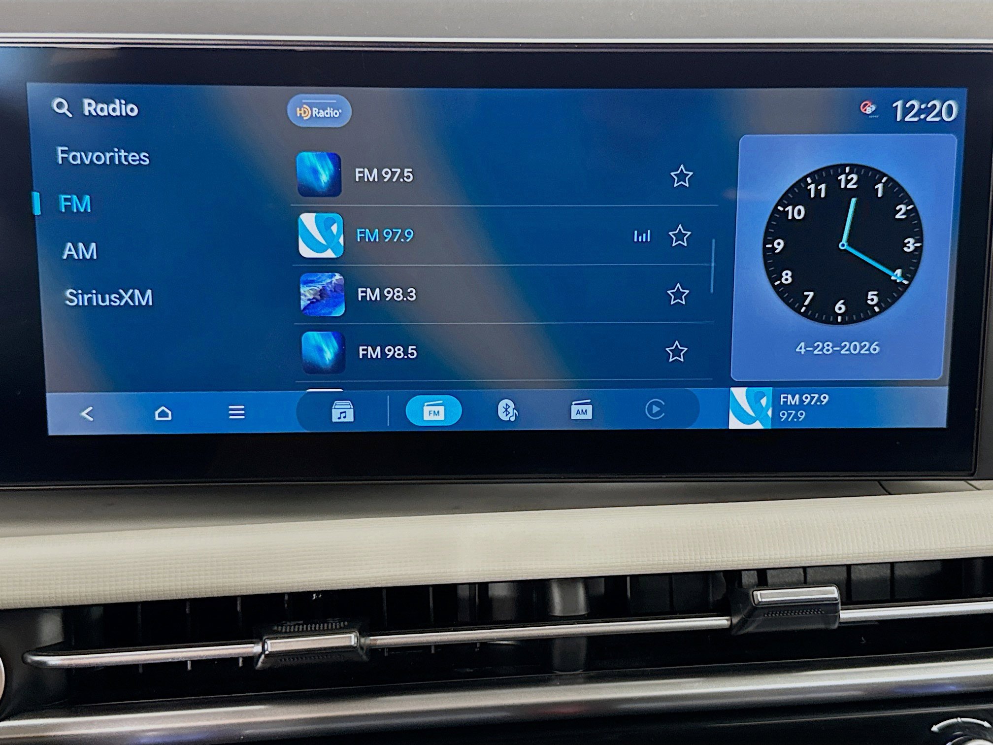 Used 2026 Hyundai Tucson SEL FWD image 17