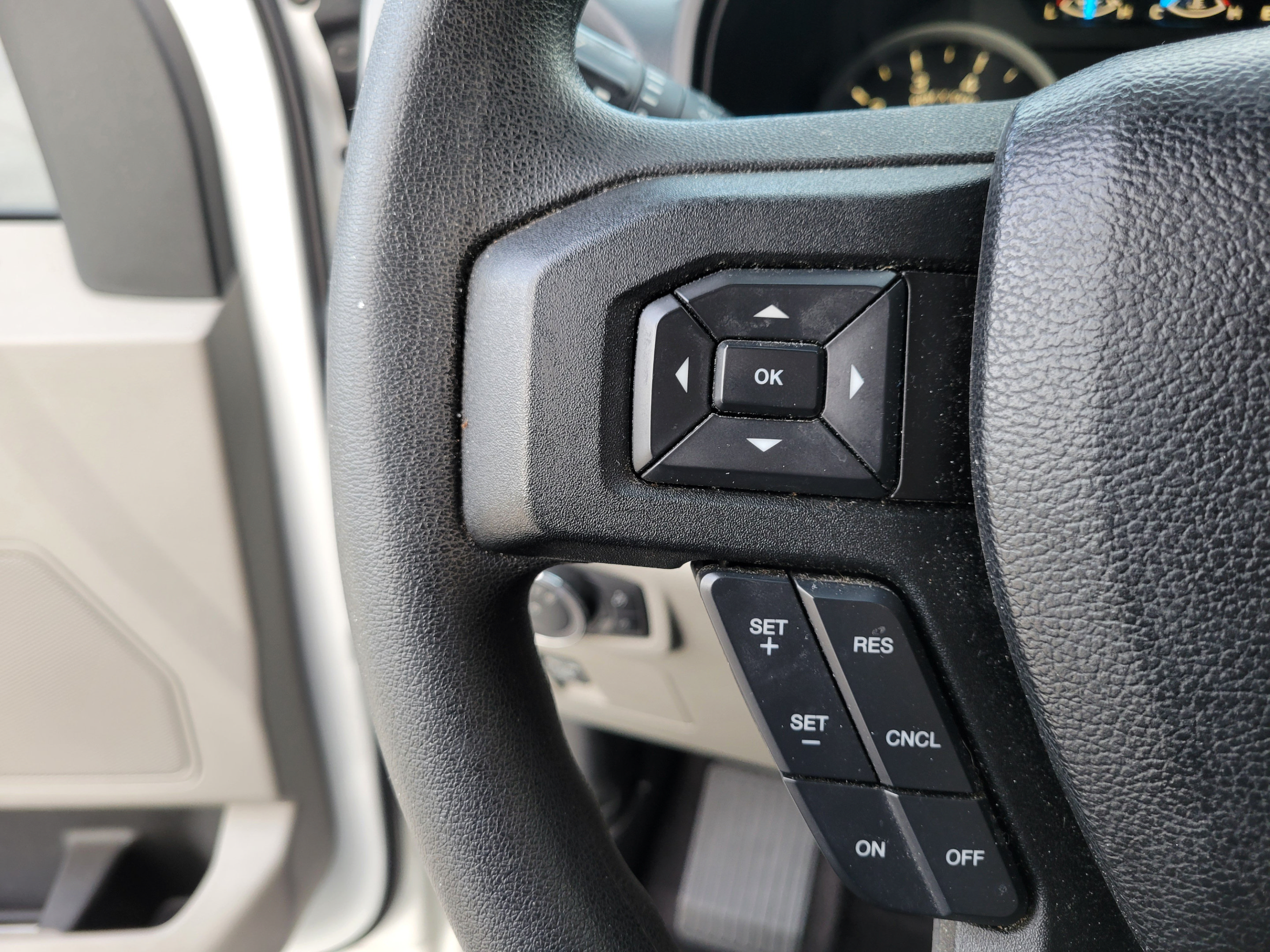 Used 2015 Ford F150 XLT RWD image 27