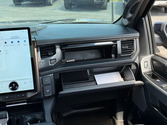 Used 2025 Ford F150 Lightning Lariat AWD/4WD image 35