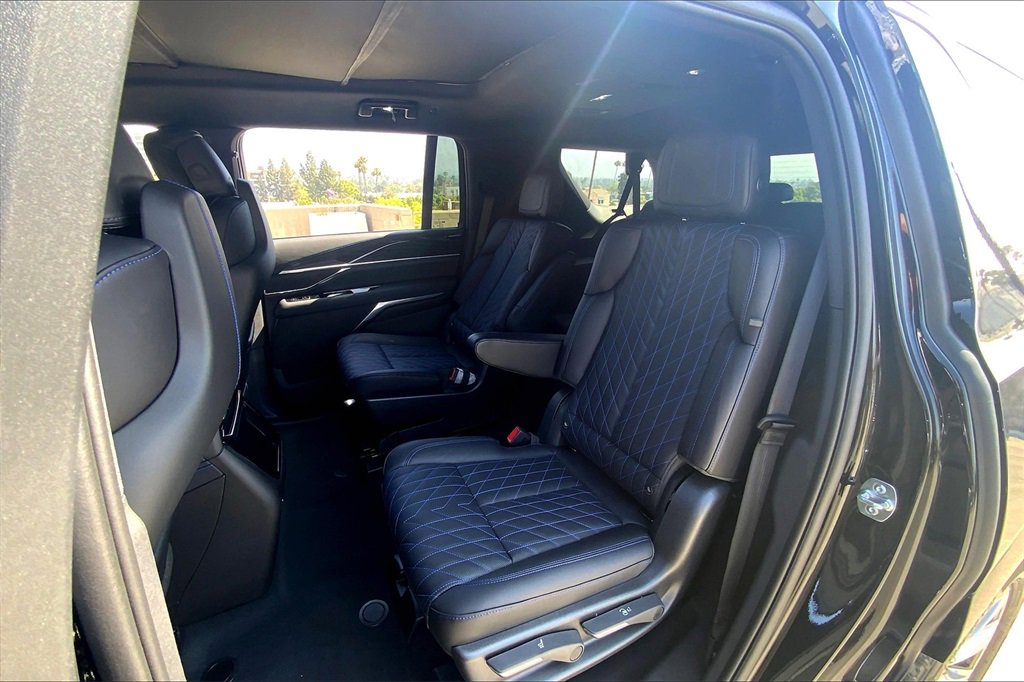 New 2026 Cadillac Escalade IQL Luxury image 29