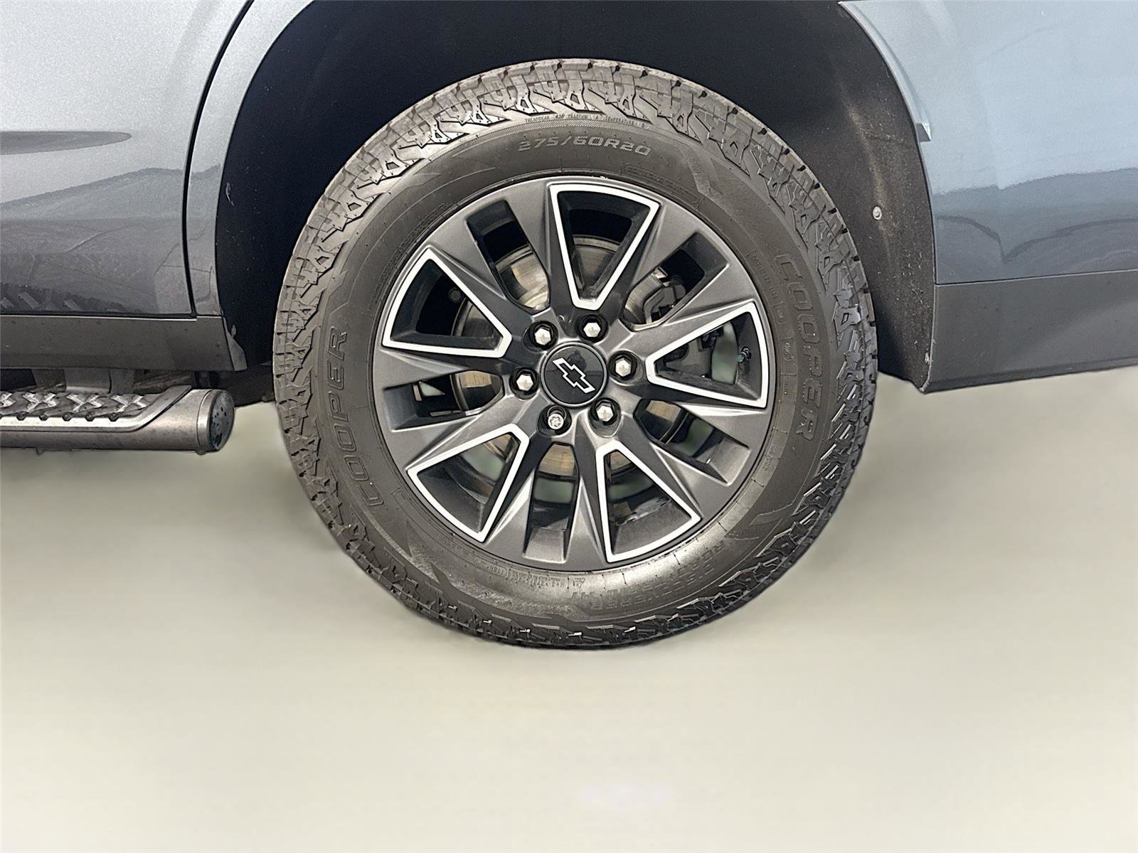 Used 2021 Chevrolet Tahoe Z71 w/ Luxury Package AWD/4WD image 35