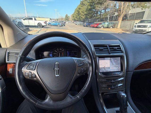 Used 2013 Lincoln MKX AWD image 19