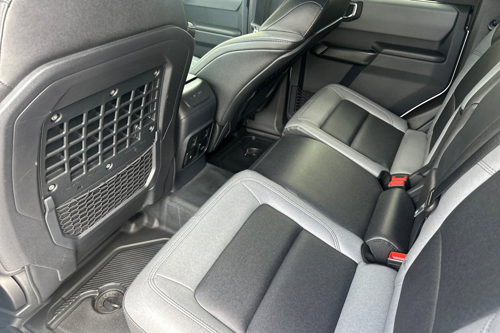 Used 2024 Ford Bronco Black Diamond AWD/4WD image 15