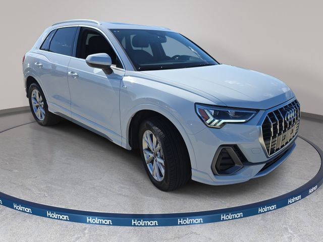 Used 2025 Audi Q3 2.0T Premium w/ Convenience Package AWD/4WD image 4