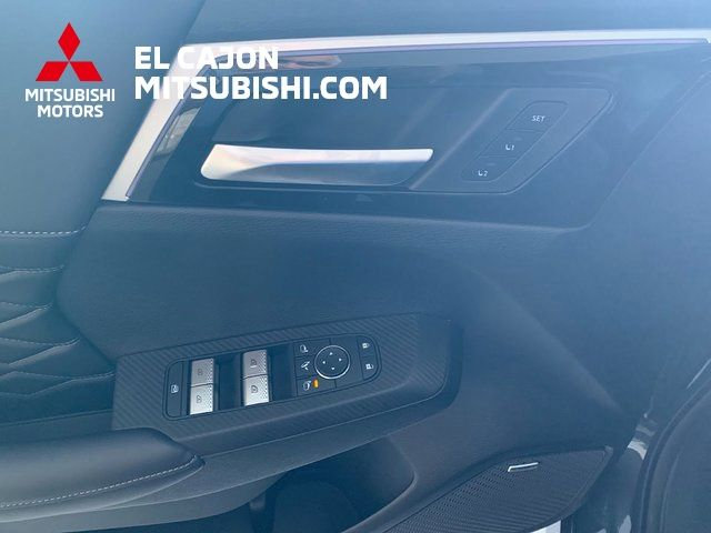 New 2026 Mitsubishi Outlander SEL FWD image 11