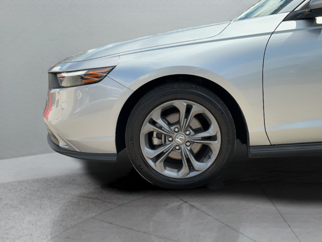 Used 2024 Honda Accord EX image 25