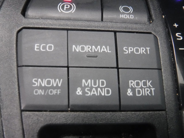 Used 2020 Toyota RAV4 XLE Premium image 20