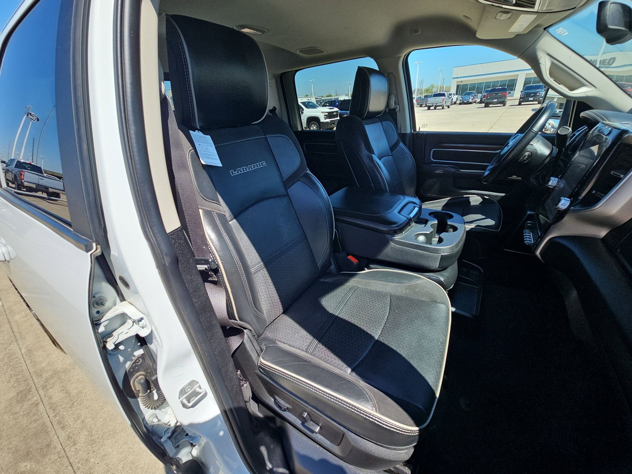 Used 2024 RAM 2500 Laramie image 28