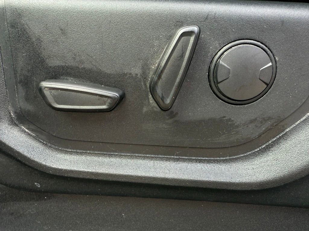 Used 2019 Ford F150 XLT w/ Equipment Group 302A Luxury image 19