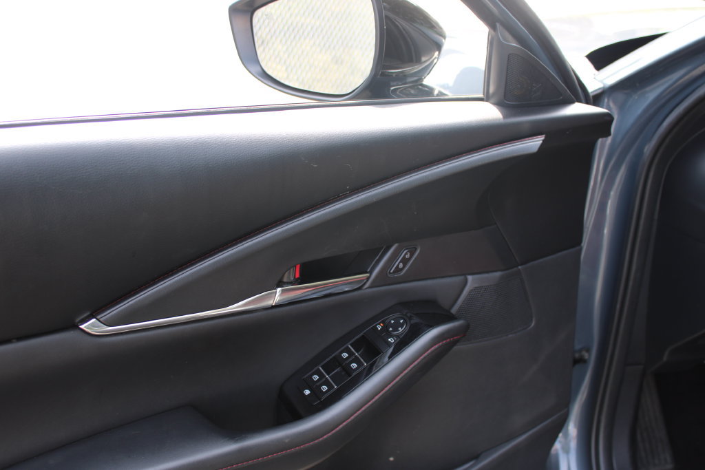 Used 2025 MAZDA CX-30 AWD 2.5 S w/ Preferred Package image 12