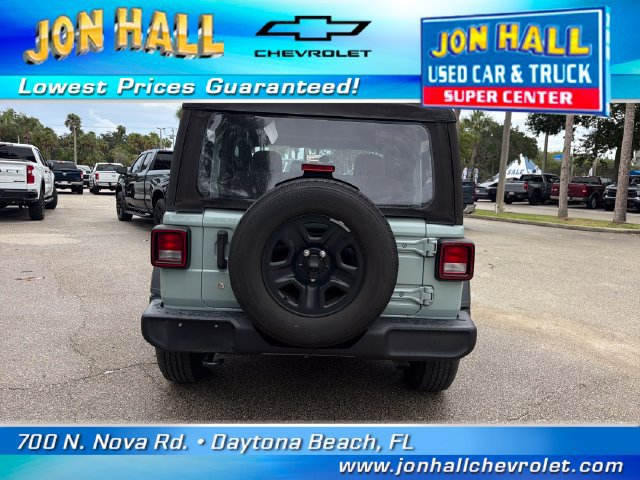 Used 2023 Jeep Wrangler Sport AWD/4WD image 9