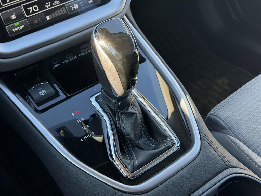 Used 2025 Subaru Outback Premium image 25