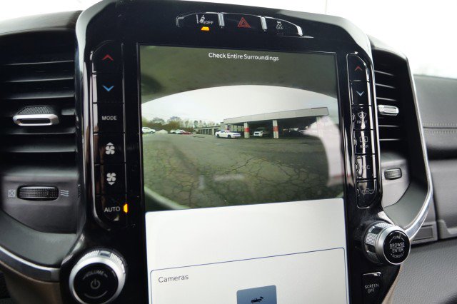 Used 2024 RAM 5500 Laramie image 24