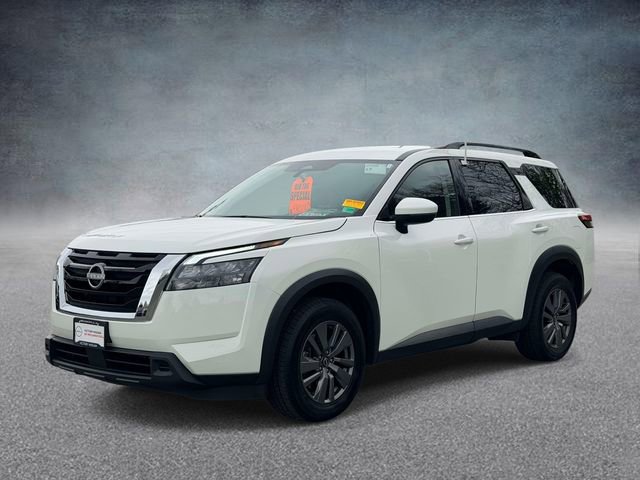 Used 2025 Nissan Pathfinder SV AWD/4WD image 5