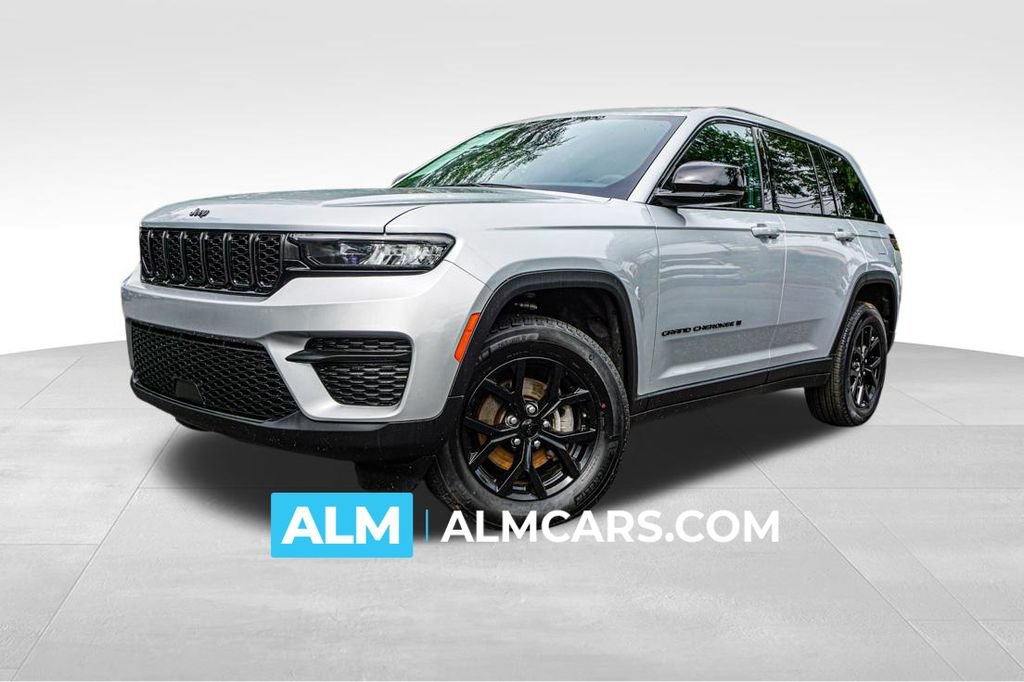 Used 2025 Jeep Grand Cherokee Altitude