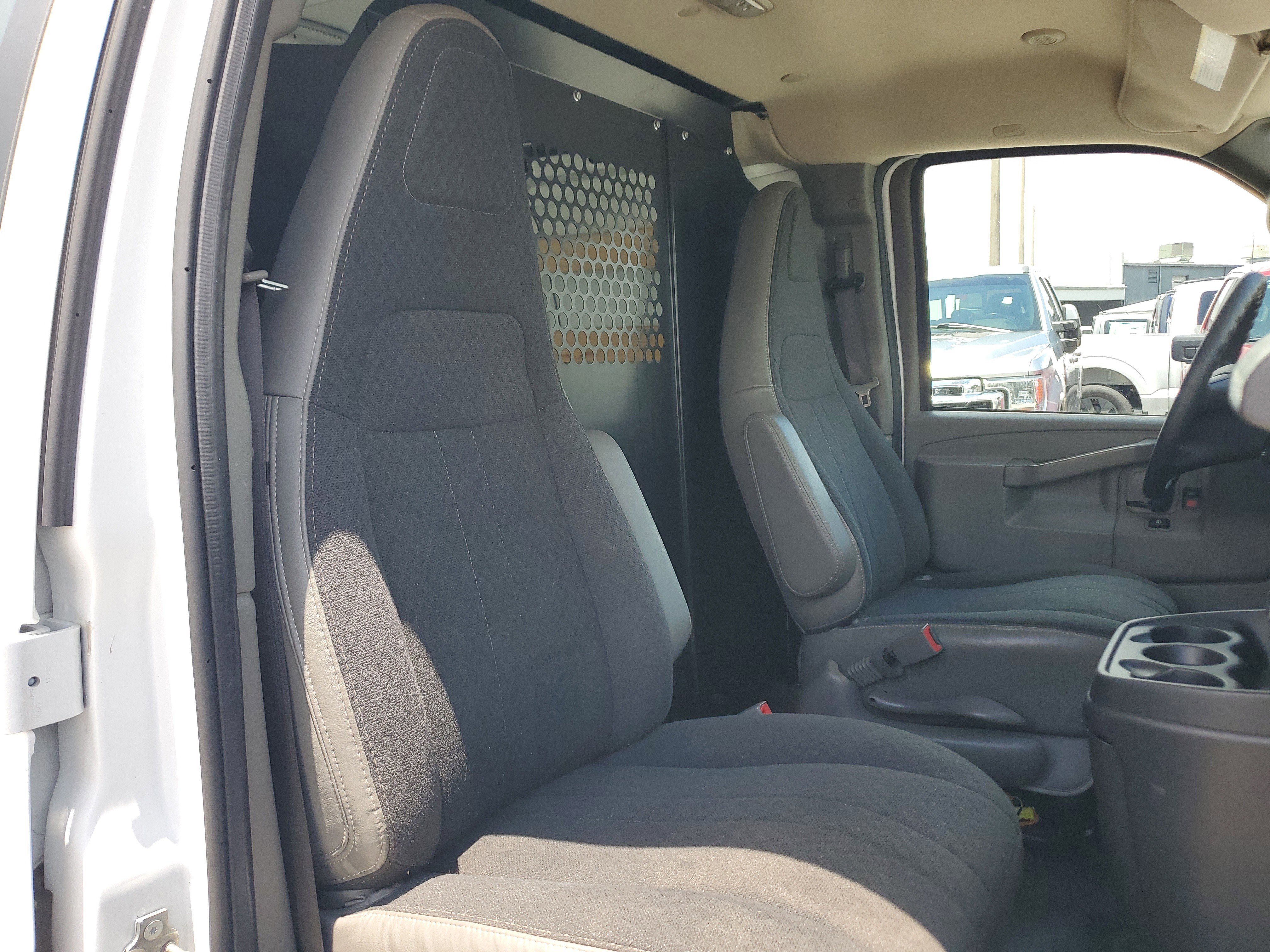 Used 2023 GMC Savana 2500 w/ Driver Convenience Package image 16