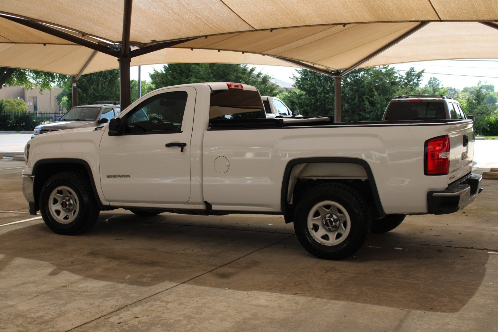 Used 2018 GMC Sierra 1500 2WD Regular Cab image 6