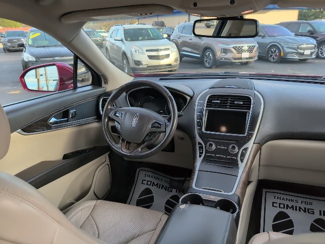 Used 2017 Lincoln MKX Reserve w/ Lincoln MKX Climate Package AWD/4WD image 19