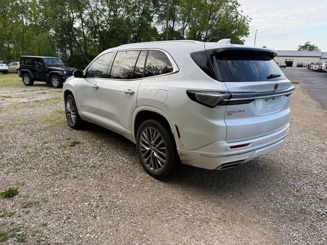Used 2025 Buick Enclave Avenir w/ Super Cruise Package AWD/4WD image 11