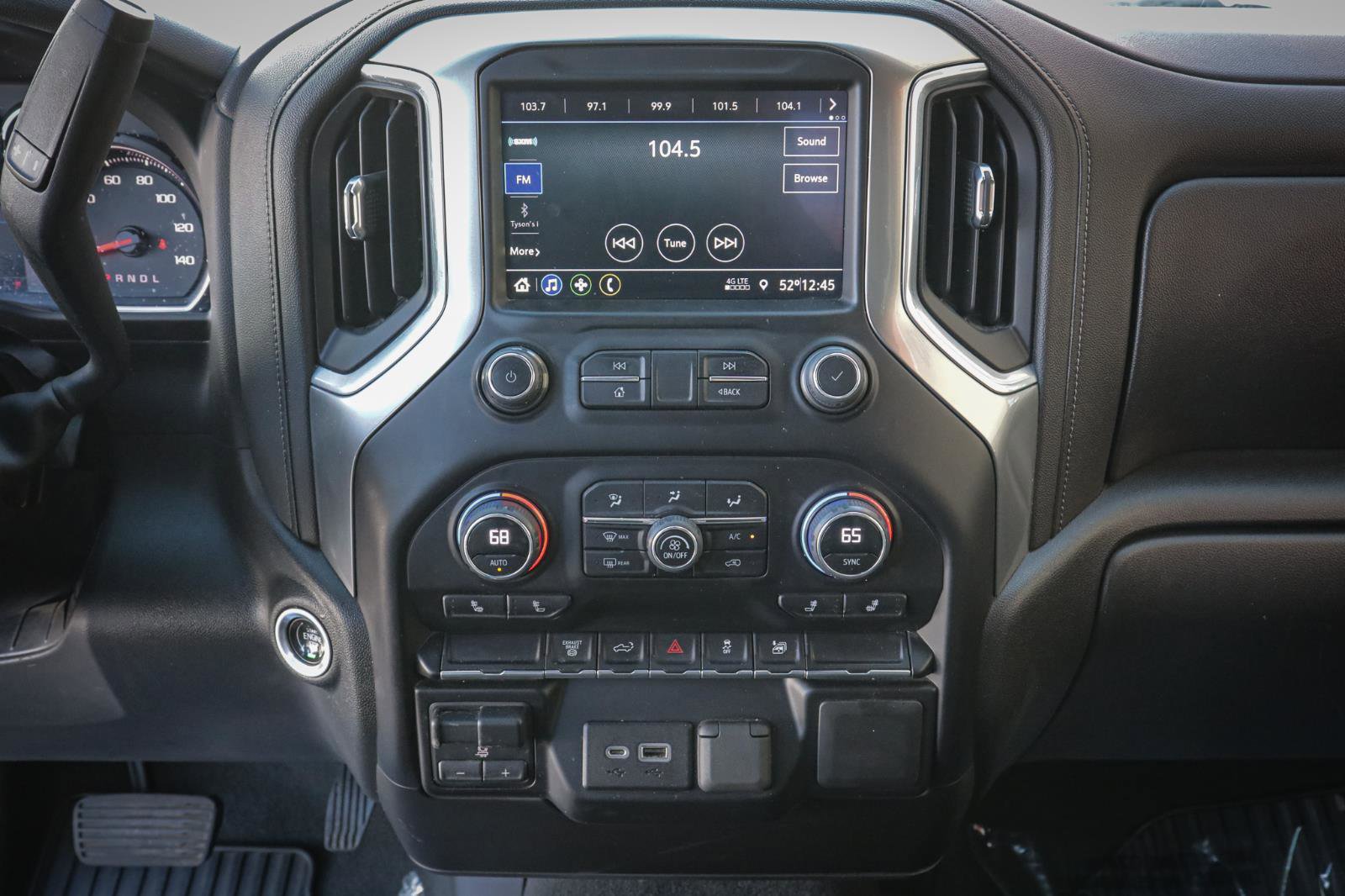 Used 2023 Chevrolet Silverado 3500 LT w/ Convenience Package image 18