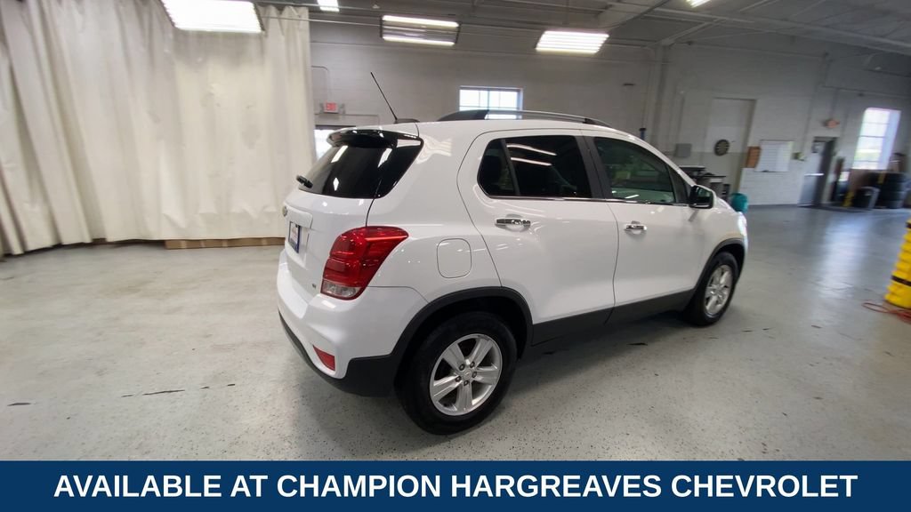 Used 2020 Chevrolet Trax LT w/ LT Convenience Package FWD image 10