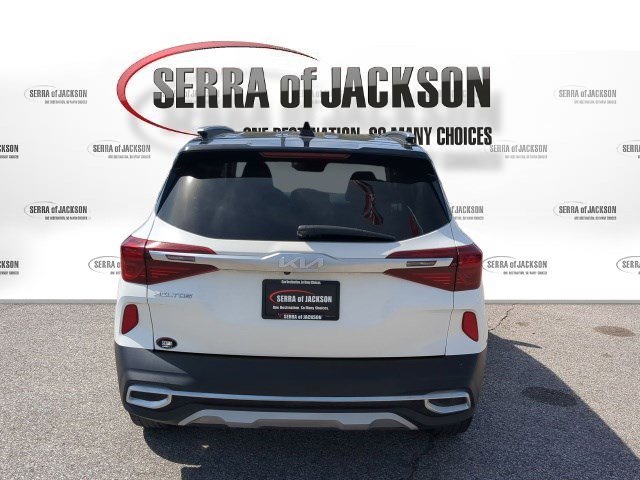 Certified 2022 Kia Seltos S image 7