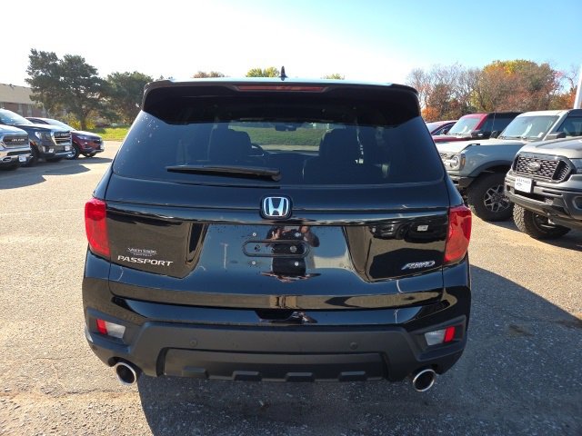 Used 2025 Honda Passport EX-L image 4