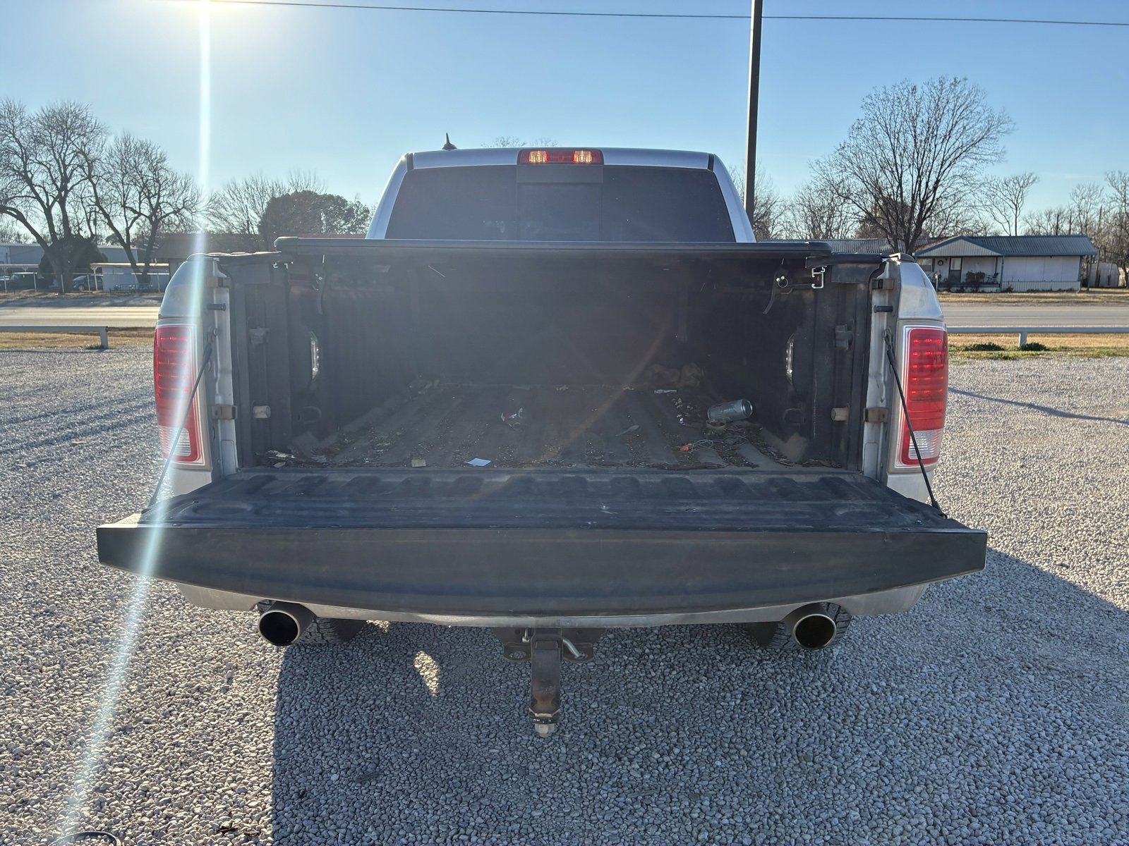 Used 2016 RAM 1500 Laramie w/ Convenience Group image 16