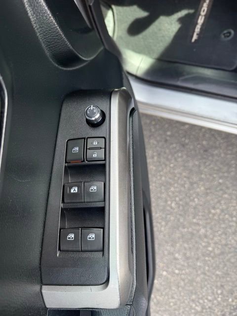 Used 2017 Toyota Tacoma SR5 image 17