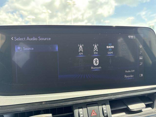 Certified 2022 Lexus ES 350 w/ Premium Package FWD image 16